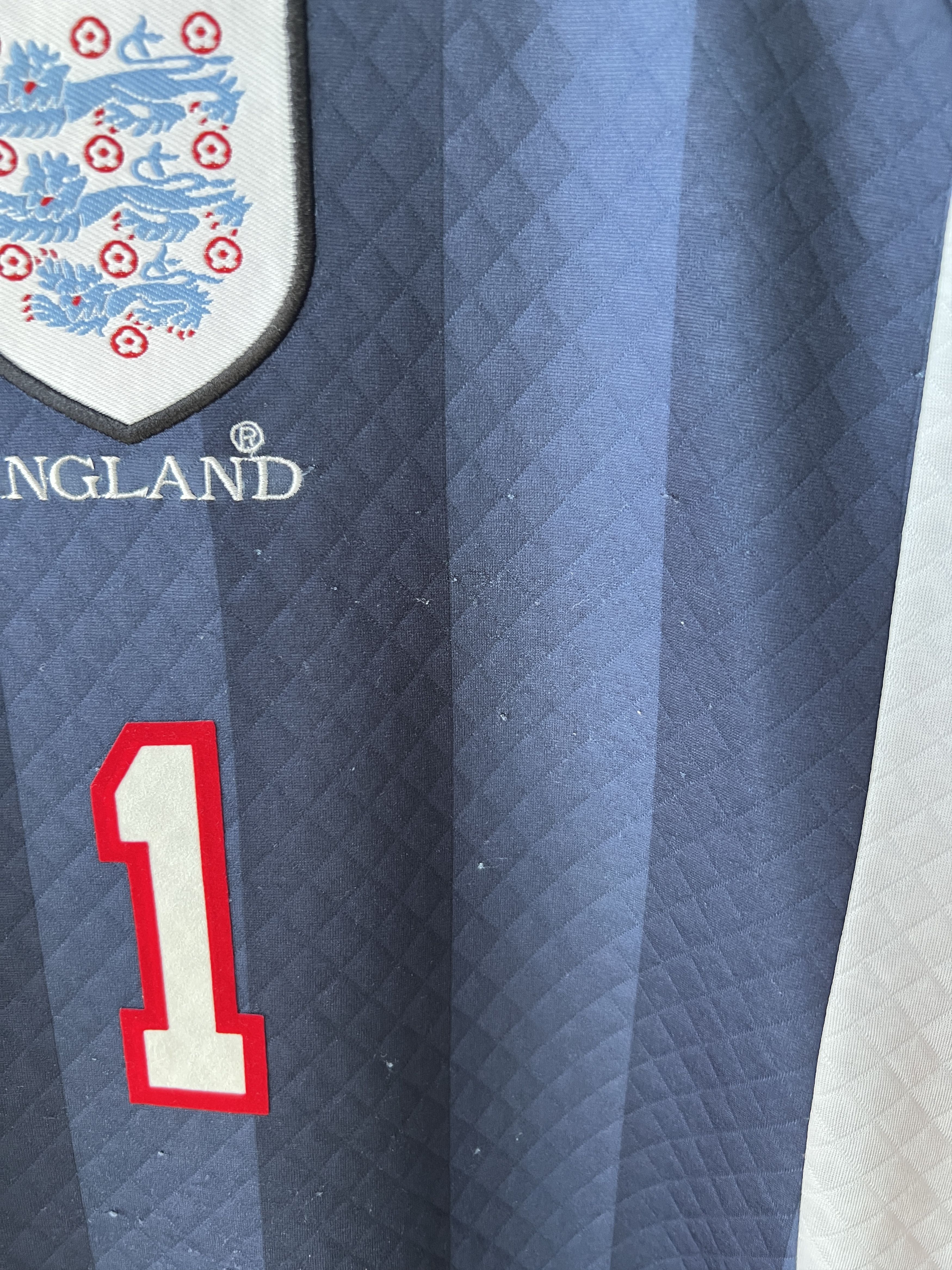 Umbro (M fits L) England 1998-99 GK Kit Seaman #1 Size US M / EU 48-50 / 2 - 5 Thumbnail