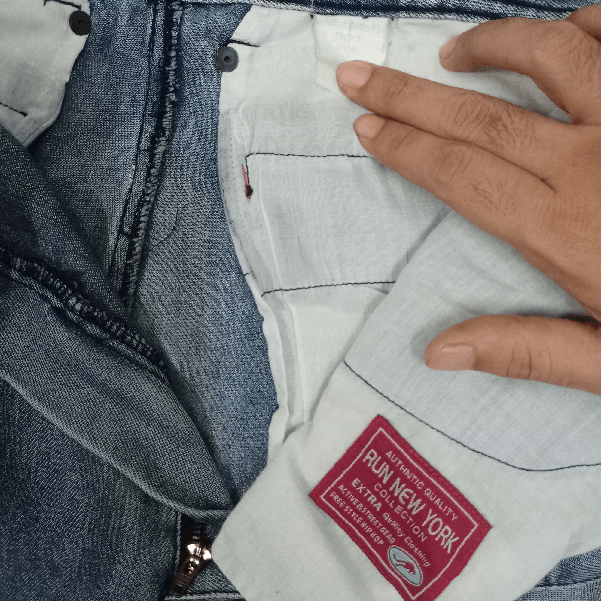 Japanese Brand Vintage Run New York Blue Wash Side Adjusters Baggy Jeans Size US 31 - 8 Thumbnail