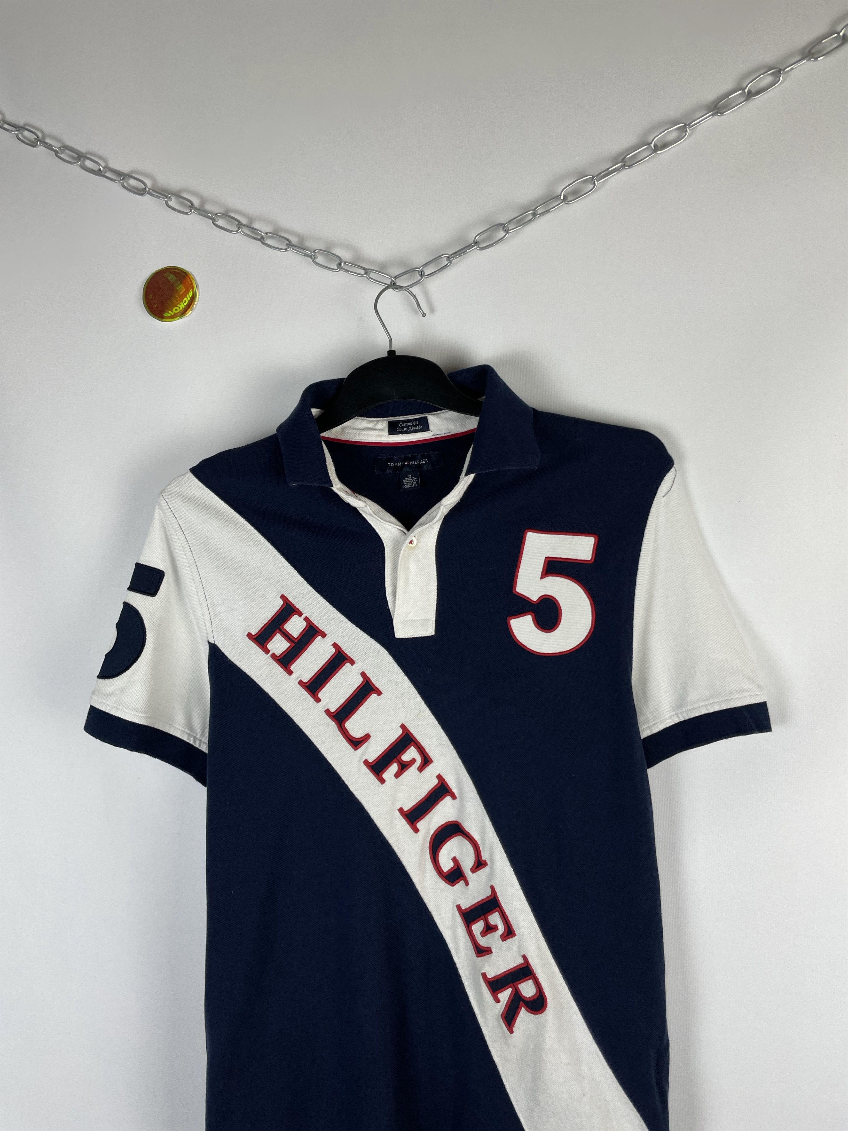 Tommy Hilfiger Vintage Tommy Hilfiger Polo T Shirt Rugby Big Logo 90s Size US M / EU 48-50 / 2 - 3 Thumbnail