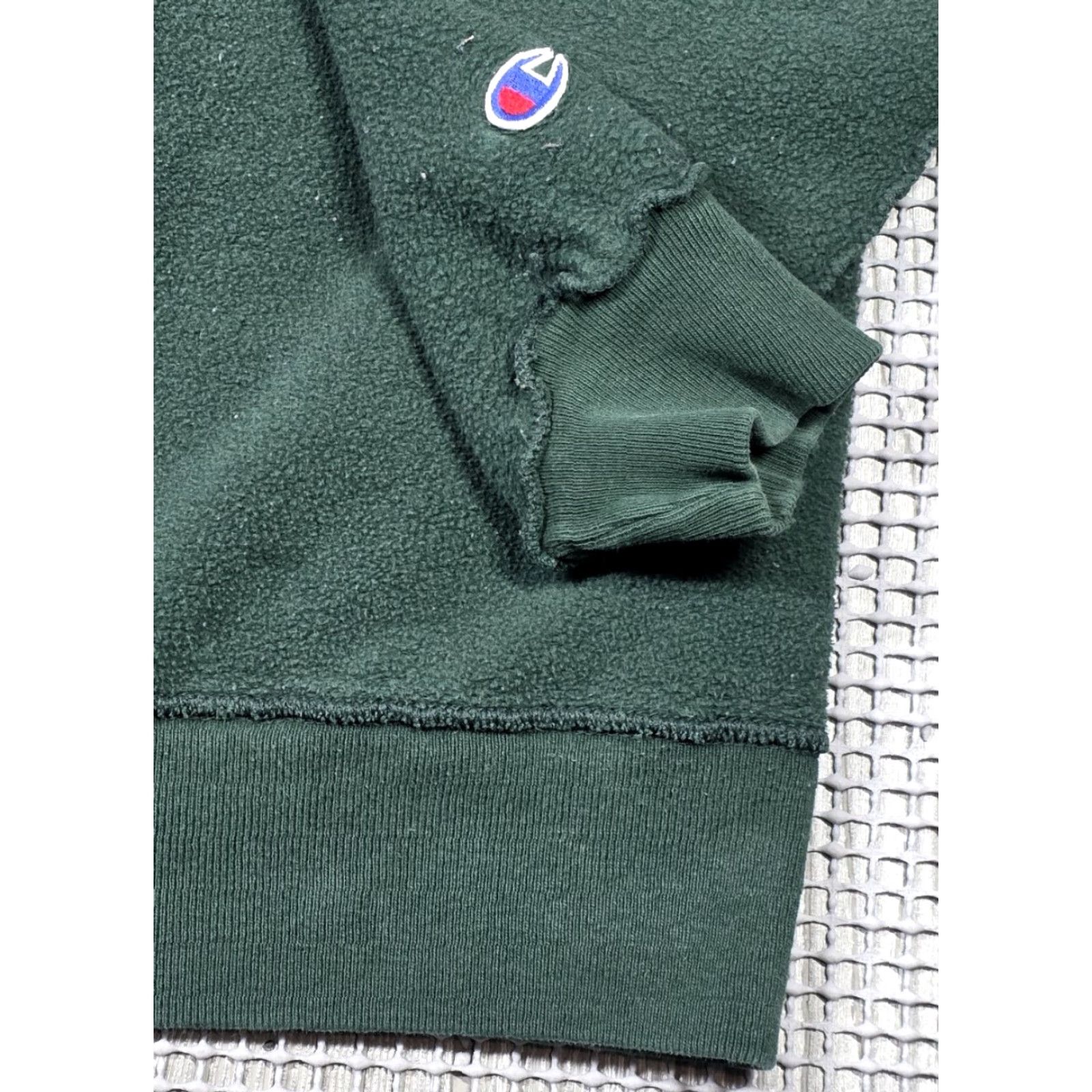 Champion VTG 90S INSIDE OUT CHAMPION CREWNECK SWEATSHIRT GREEN PURPLE EMBROIDERED XL RARE Mens Sweatshirt Champion Crewneck Size US XL / EU 56 / 4 - 5 Thumbnail