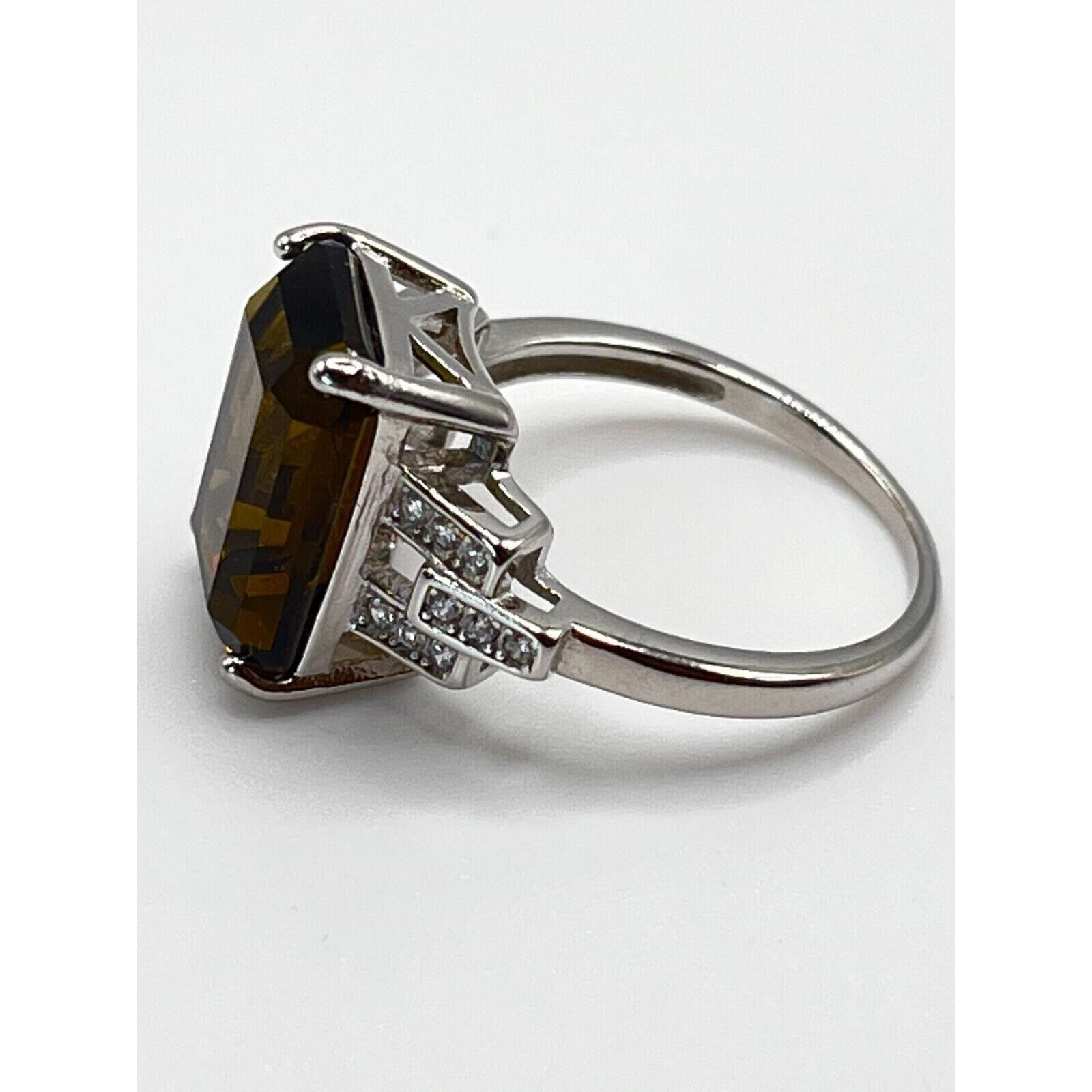 The Unbranded Brand .925 Sterling Silver Quartz and Cubic Zirconia Ring Size 7 Size ONE SIZE - 7 Thumbnail