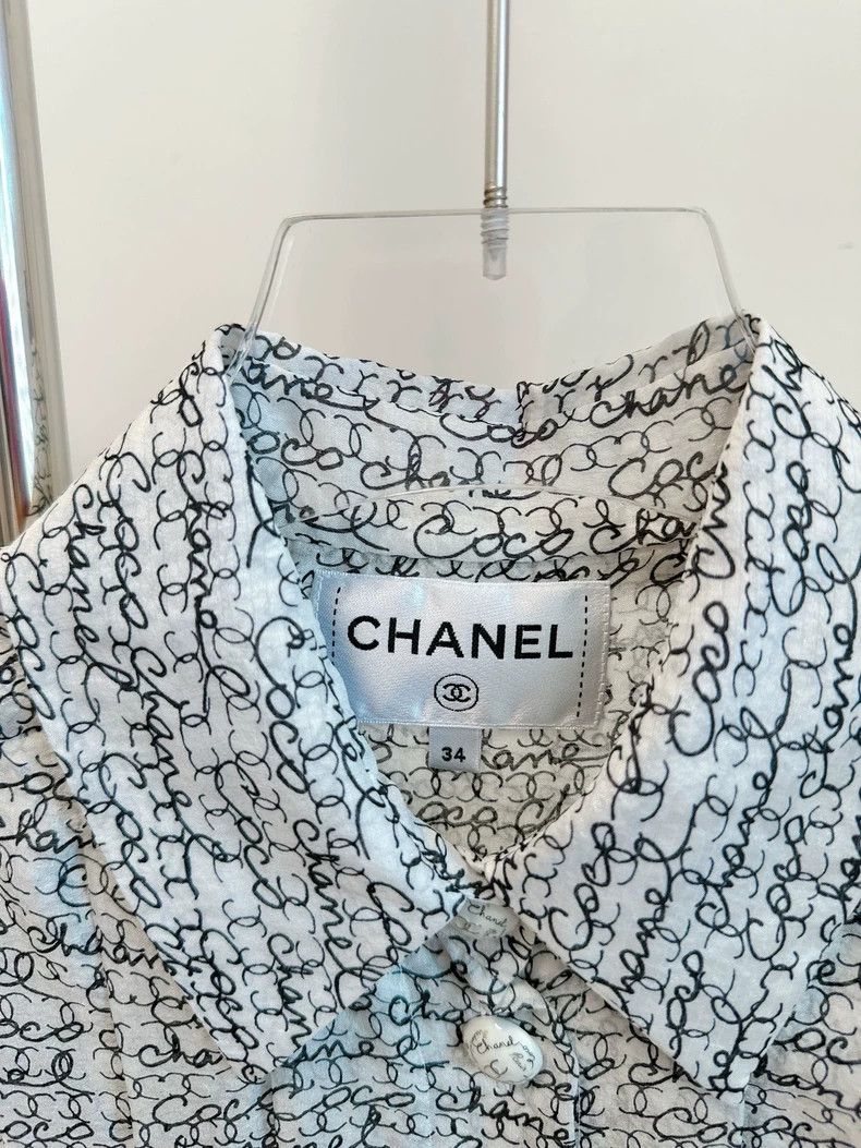 Chanel Chanel 22C letter logo mulberry silk shirt Size XXS / US 00 / IT 34 - 4 Thumbnail