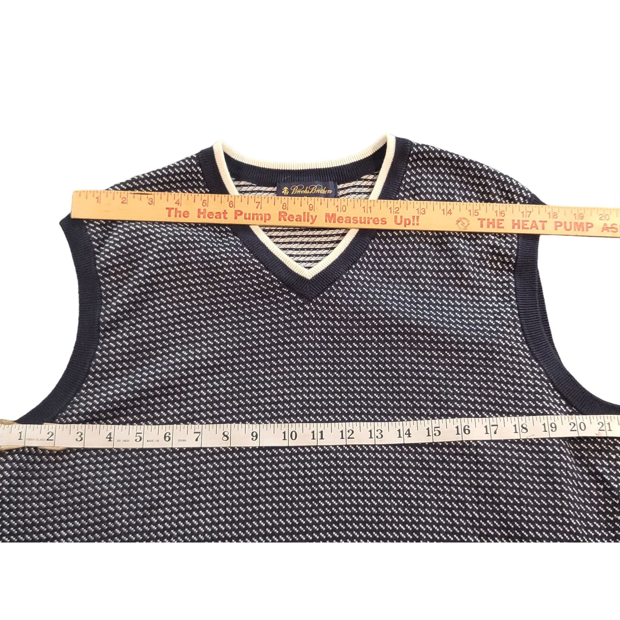 Brooks Brothers Brooks Brothers 346 Supima Cotton Sleeveless Sweater Men Sz Size US L / EU 52-54 / 3 - 4 Thumbnail