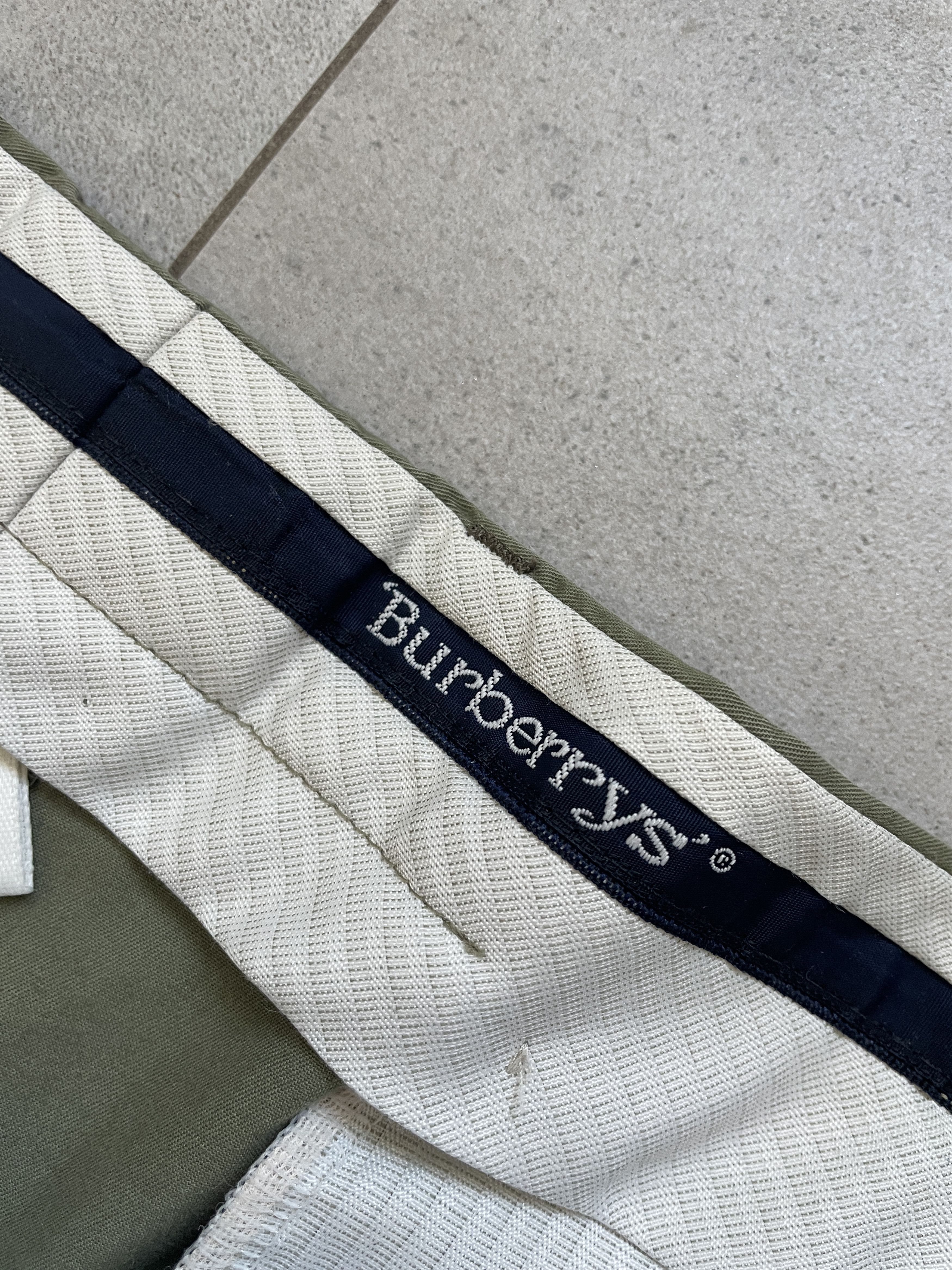 Burberry VINTAGE BURBERRYS FORMAL KHAKI WIDE WOOL TROUSERS OLD MONEY Size US 36 / EU 52 - 3 Thumbnail