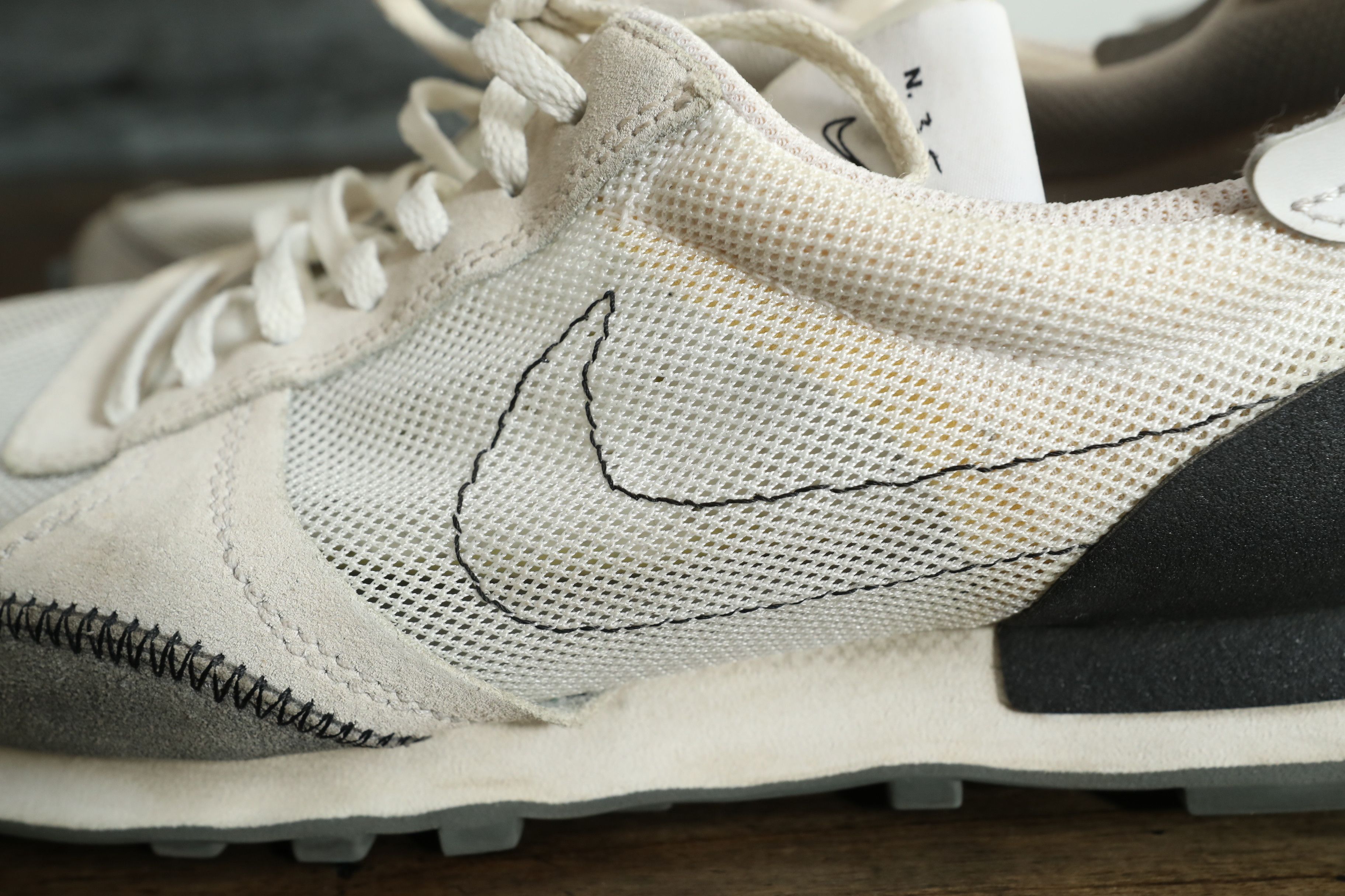 Nike Nike Daybreak Type Summit (11) Size US 11 / EU 44 - 9 Thumbnail