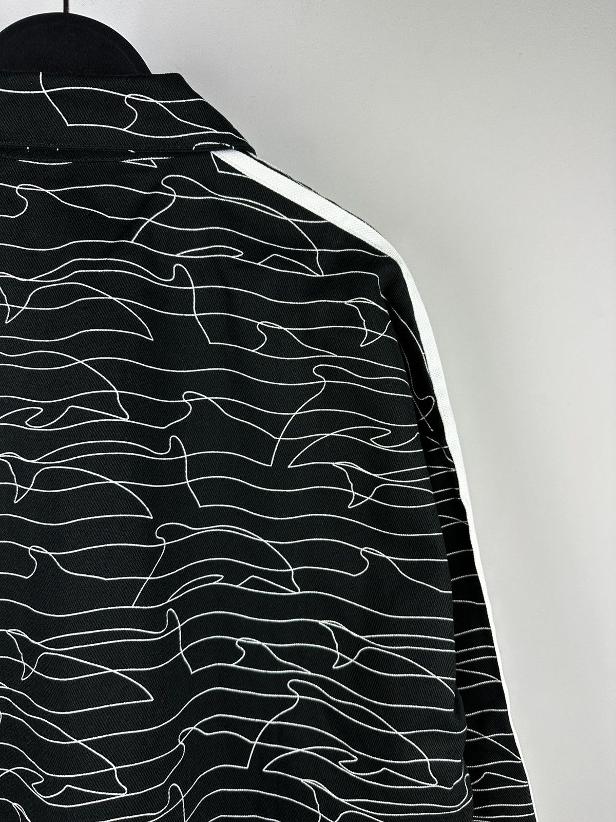 Adidas NEW🏷️ Adidas Originals Dolphin Print Jacket Size US S / EU 44-46 / 1 - 17 Thumbnail