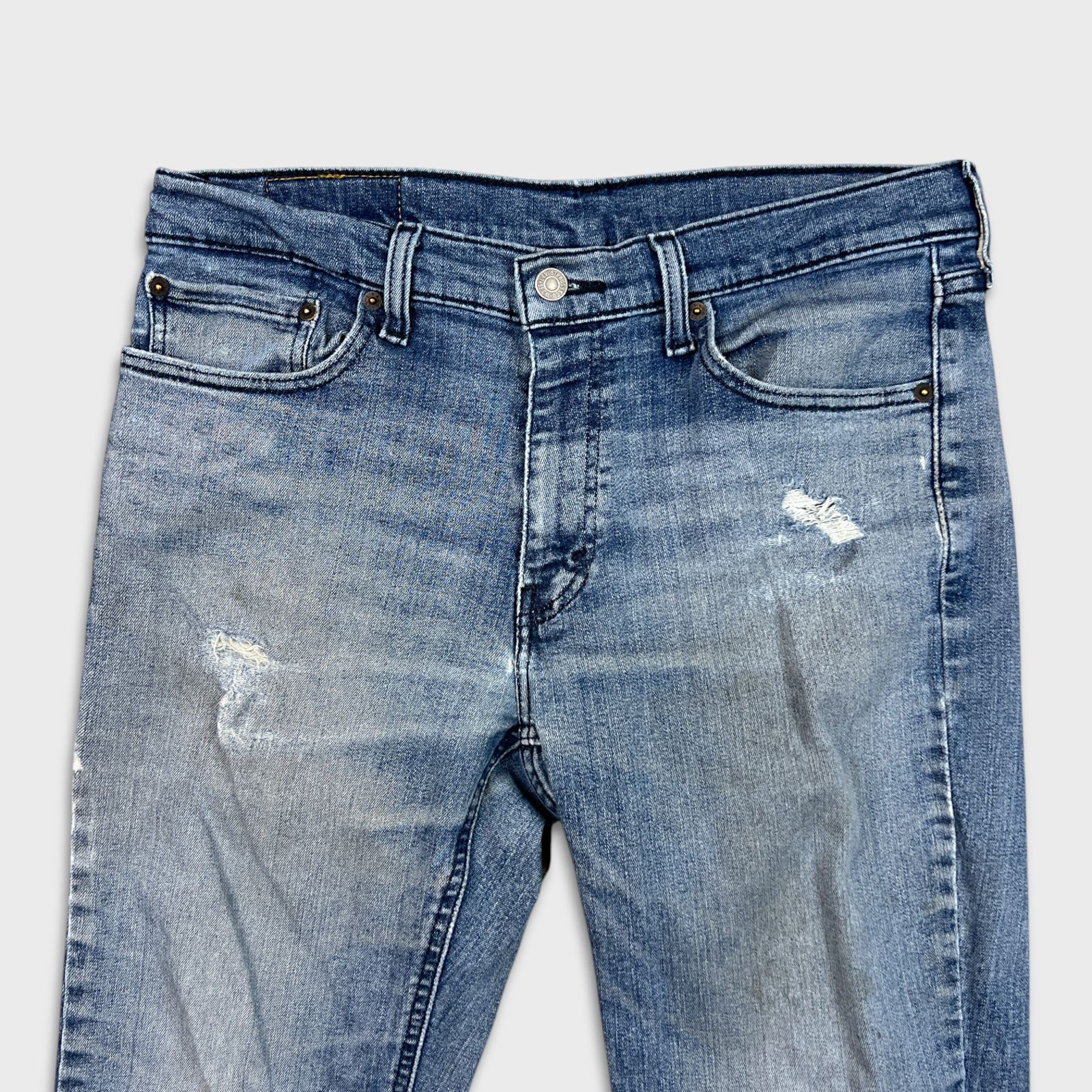 Levi's × Vintage Levi's 541 Jeans 33x32 Athletic Taper Fade Distressed Denim Size US 33 - 2 Thumbnail