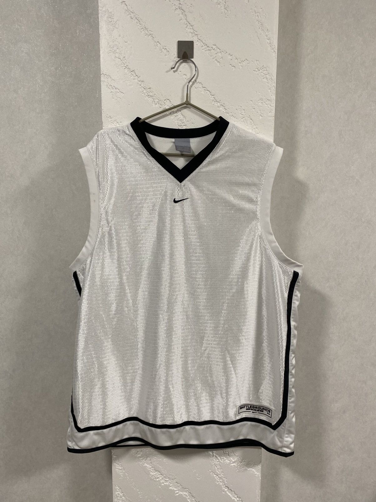 Nike Nike Centr Swoosh Battlegrounds Basketball Jersey Size: L Size US L / EU 52-54 / 3 - 1 Thumbnail