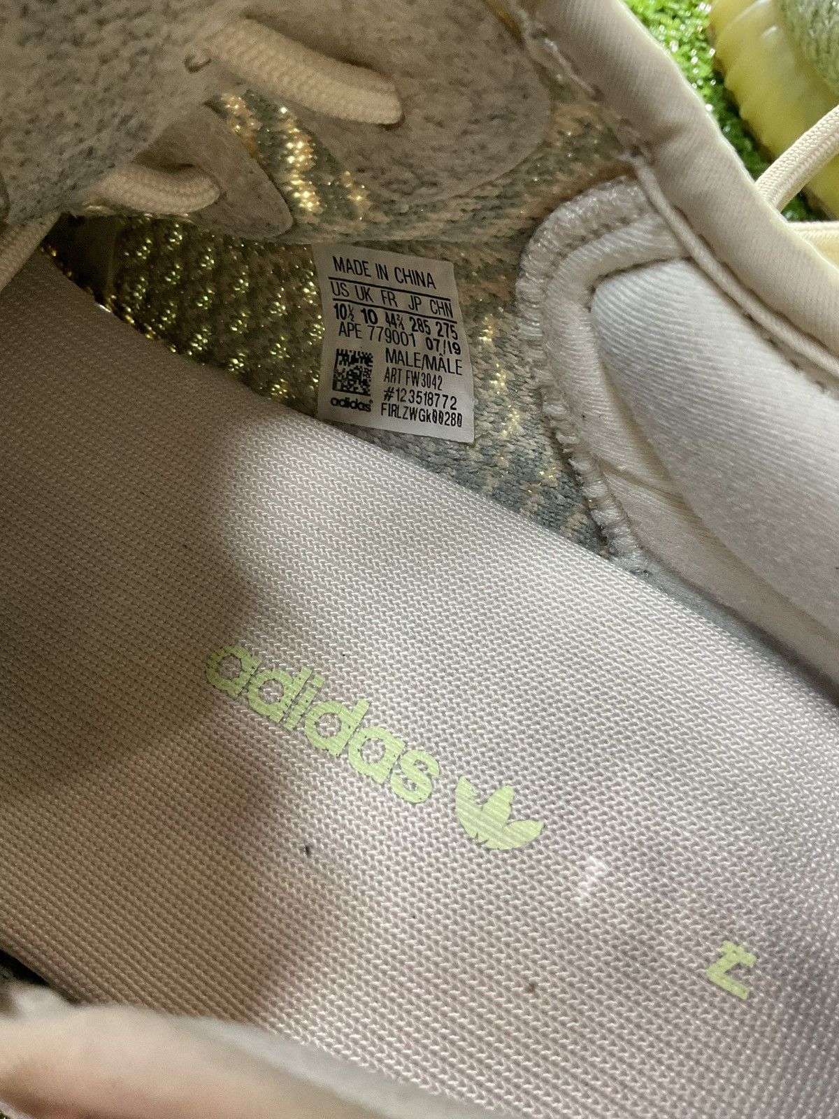 Yeezy Adidas Yeezy Boost 350 V2 Citrin Size US 10.5 / EU 43-44 - 6 Thumbnail