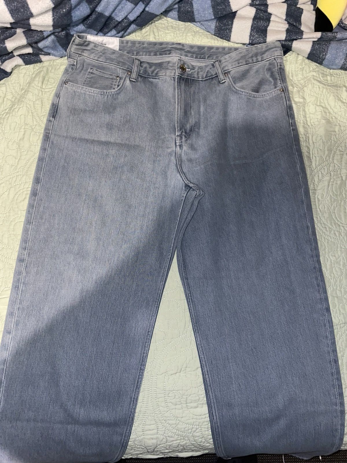 H&M H&M Men’s Loose Jeans Denim Blue Size 40/32 Size US 40 / EU 56 - 1 Thumbnail