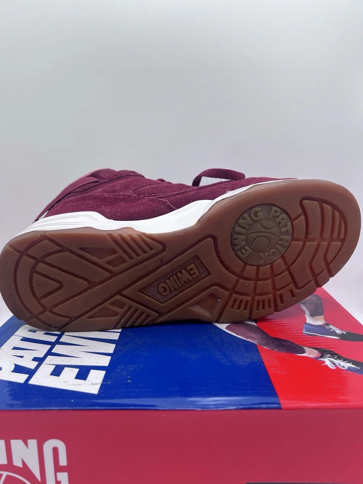 Ewing Athletics Ewing 33 91175 Basketball Sneaker MEN SIZE 10.5 (NO INSOLES) Size US 10.5 / EU 43-44 - 2 Thumbnail