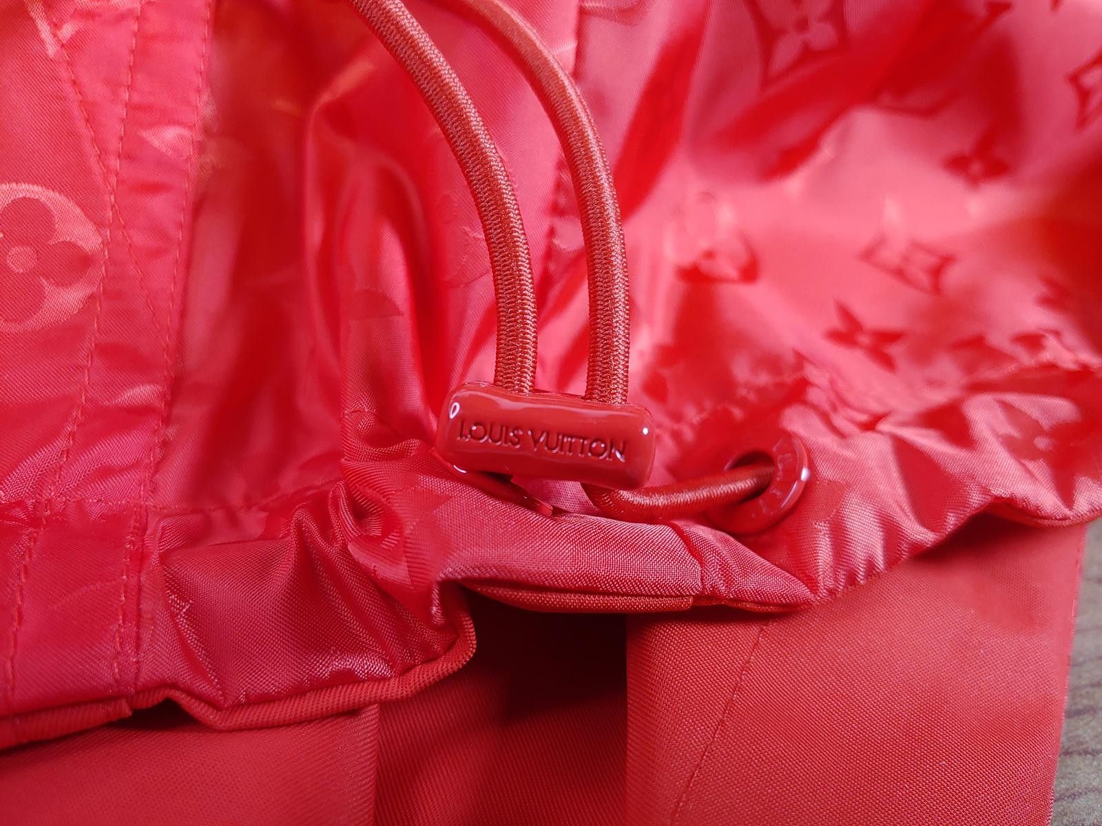 Louis Vuitton Louis Vuitton Monogram Reversible Nylon Windbreaker in Red Size ONE SIZE - 3 Thumbnail