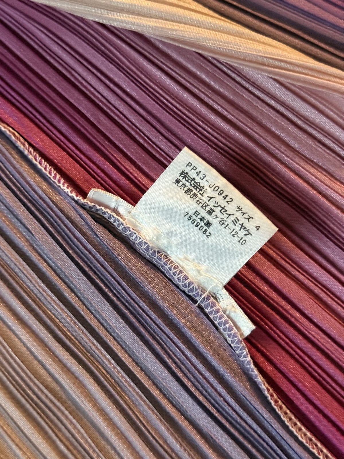 Pleats Please Issey Miyake RARE Pleats Please Issey Miyake ombré cardigan Size ONE SIZE - 6 Thumbnail