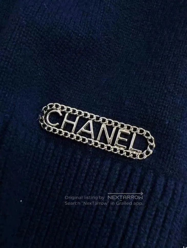 Chanel Chanel 20C Blue Knit Cold-Shoulder Top. Size US M / EU 48-50 / 2 - 4 Thumbnail