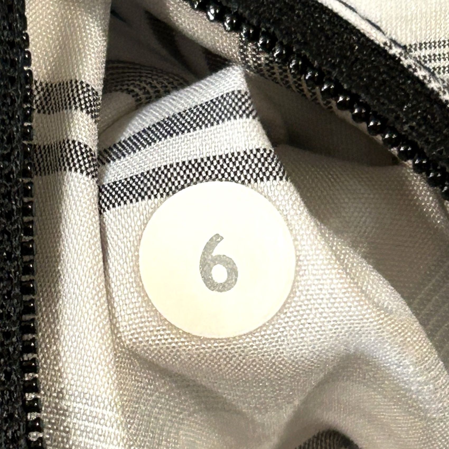 Lululemon Lululemon Tracker Short II Women’s 6 4" Inseam Lined Striped 2-way Stretch Size 28" / US 6 / IT 42 - 4 Thumbnail