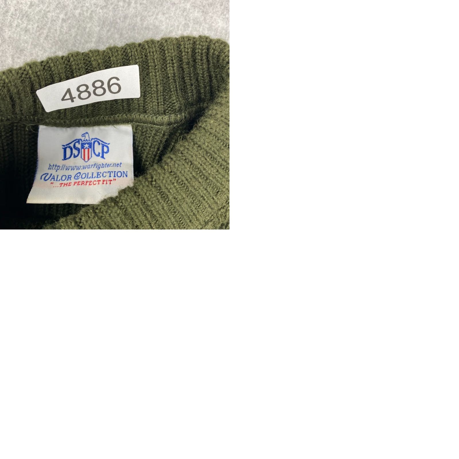 Vintage DSCP Wool Sweater Mens 36 Green US Military Valor Collection Logo Pullover Crew Neck All Seasons Knit Wool Regular Size US M / EU 48-50 / 2 - 9 Thumbnail