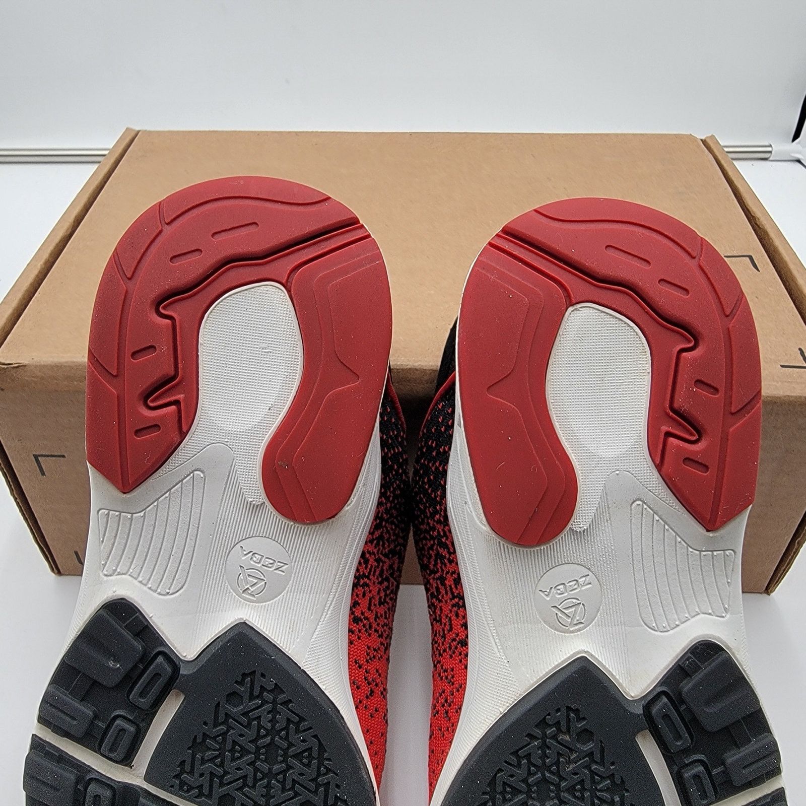 Bebe Zeba Hands Free Tech Walking Shoes Cherry Red Wmns Sz 7 155 Size US 7 / IT 37 - 6 Thumbnail