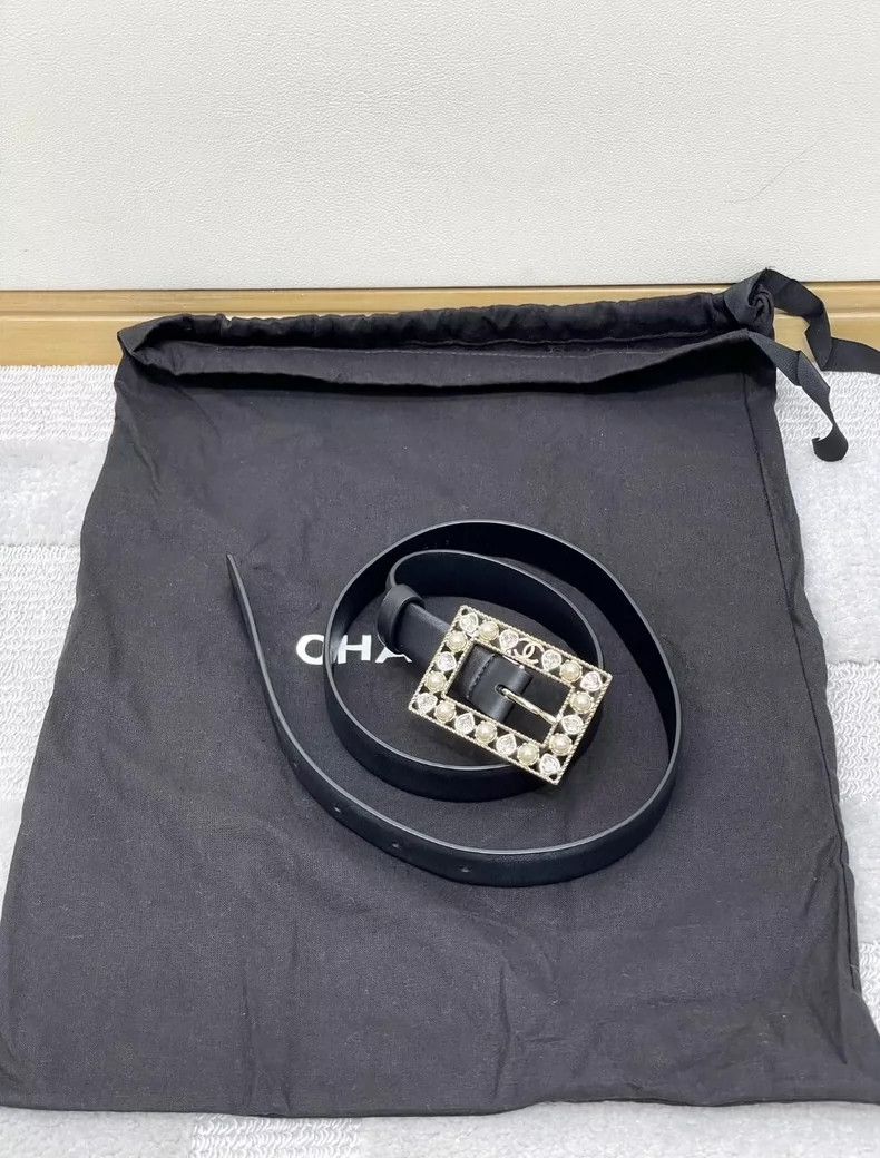 Chanel Chanel Pearl Rhinestone Buckle Waist Belt-dmc Size ONE SIZE - 1 Thumbnail
