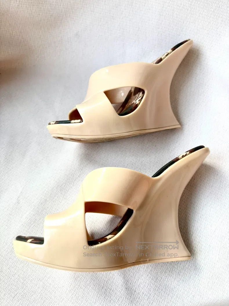 Vivienne Westwood Vivienne Westwood Beige asymmetric wedge high-heeled sanda Size US 4.5 / IT 34.5 - 3 Thumbnail