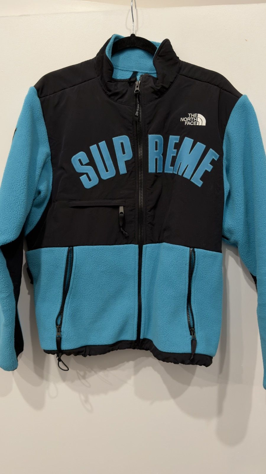 Supreme × The North Face Supreme x The North Face Arc Logo Denali Fleece Jacket Med Size US M / EU 48-50 / 2 - 1 Thumbnail