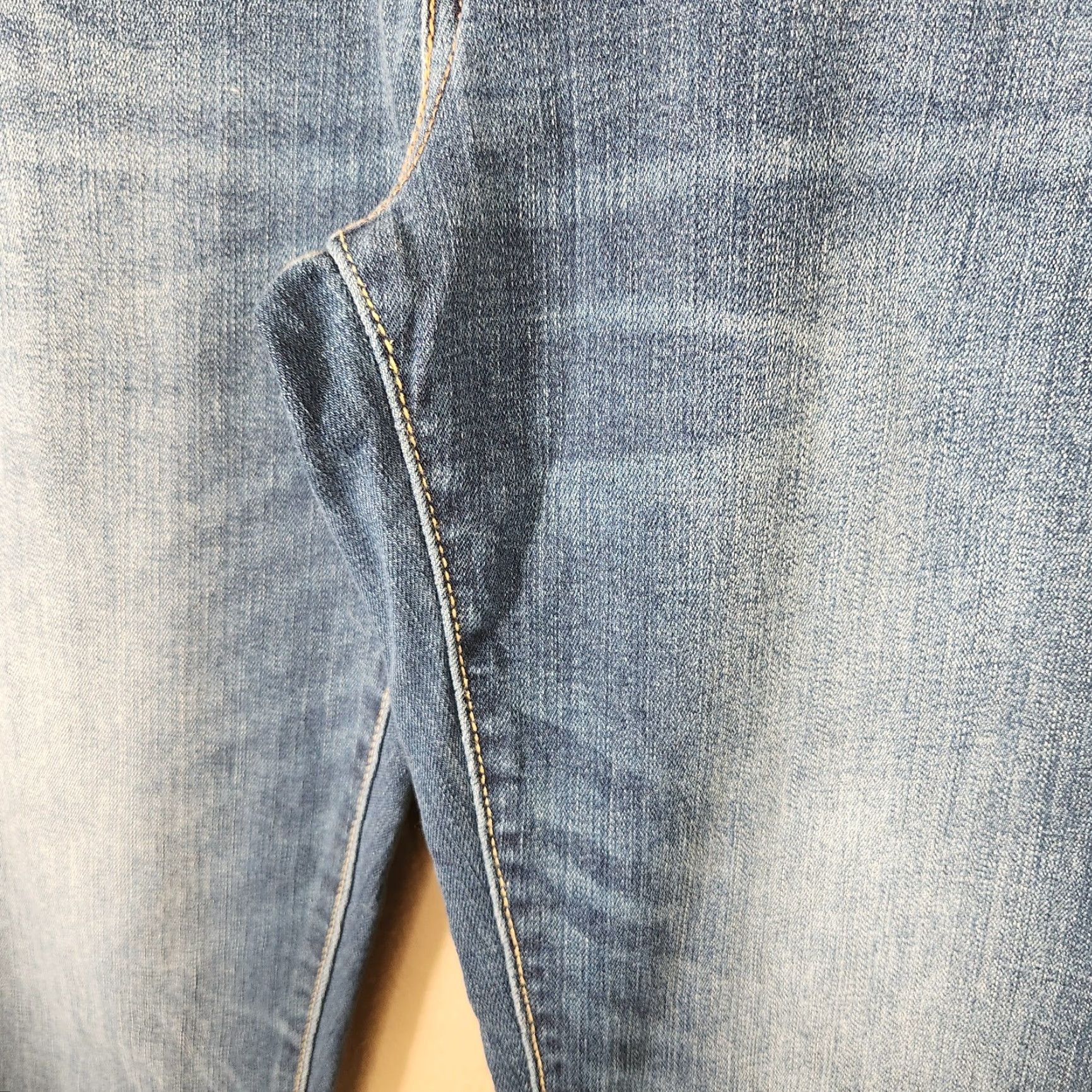 Levi's Levi's Womens Medium Wash Mid Rise Boyfriend Jeans Size 30 Size 30" / US 8 / IT 44 - 3 Thumbnail