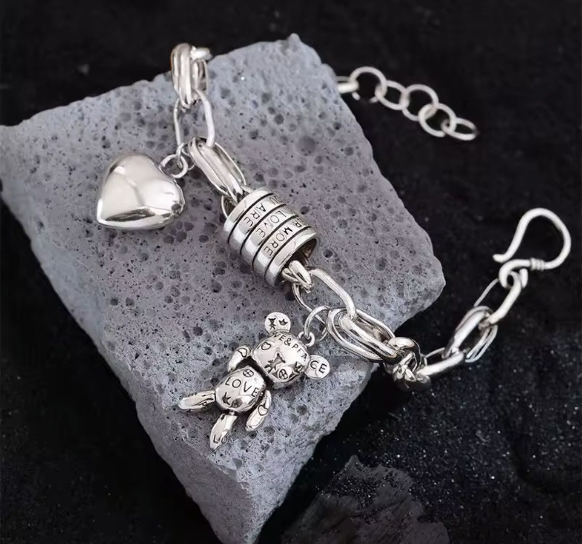 Other Silver Heart and Teddybear bracelet Size ONE SIZE - 4 Thumbnail