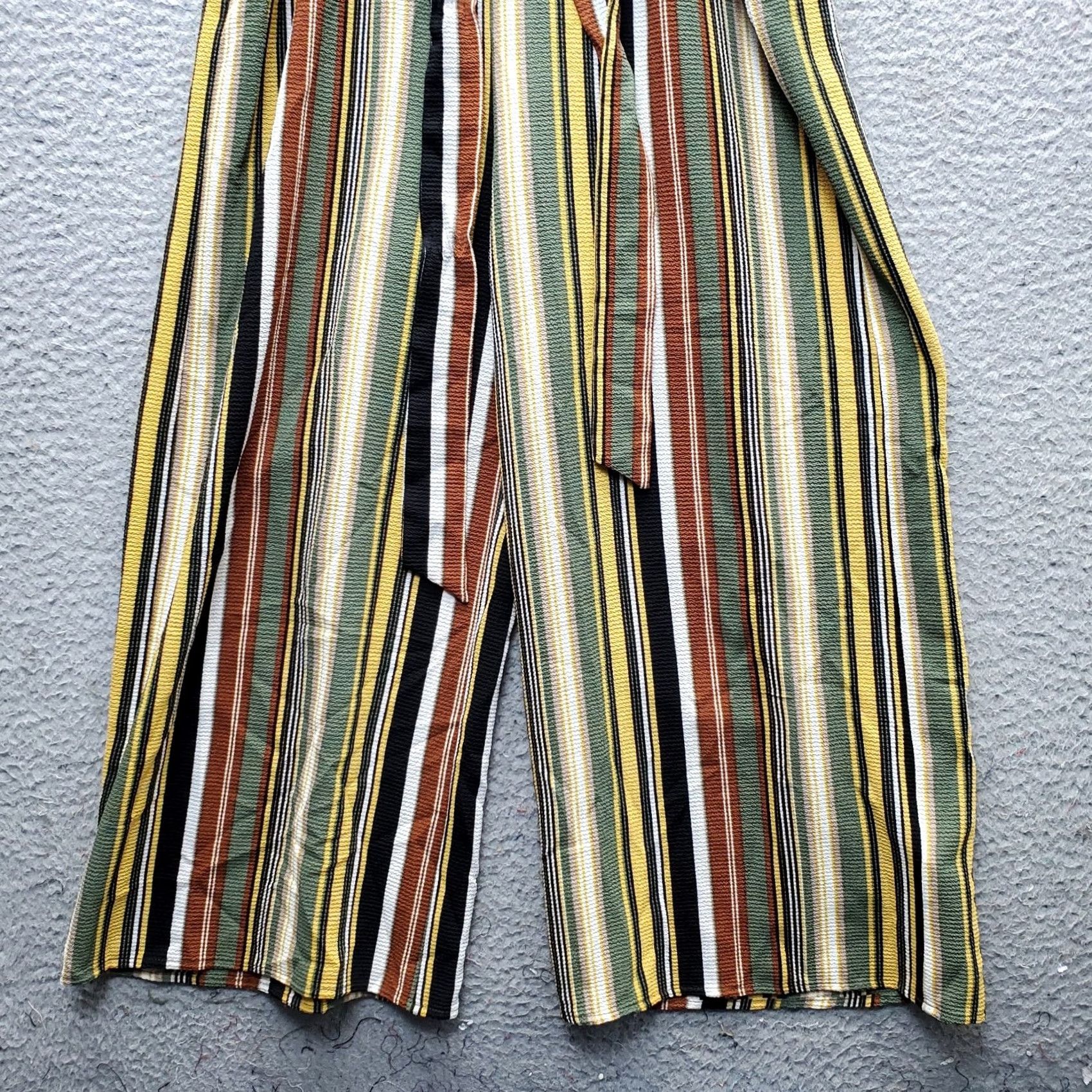 Almost Famous Almost Famous Jumpsuit Womens M Halter Wrap Front Striped Sleeveless Multicolor Wide-Leg Casual Size 32" / US 10 / IT 46 - 6 Thumbnail
