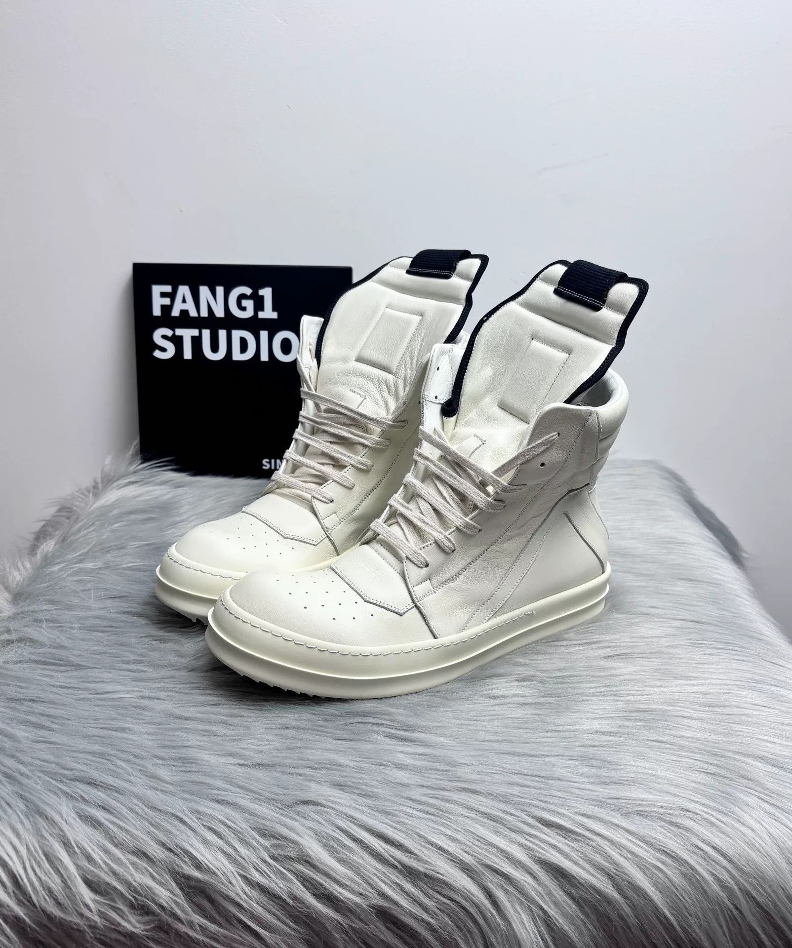 Rick Owens Rick Owens Leather White Hitop Sneakers 8.5 Men Size US 8.5 / EU 41-42 - 1 Thumbnail