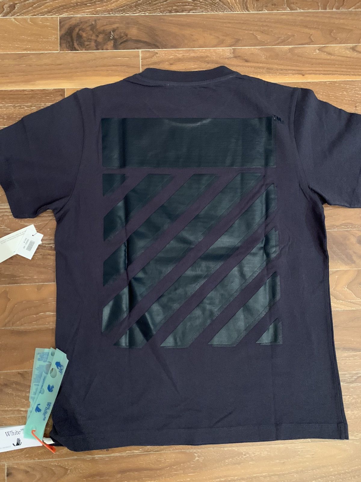 Off-White Off-White Two-Tone Striped Motif T-Shirt S Size US S / EU 44-46 / 1 - 1 Thumbnail