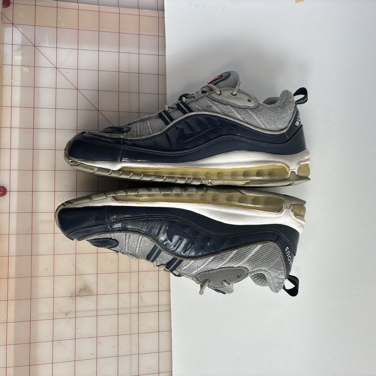 Nike × Supreme Nike x Supreme Air Max 98 - Obsidian/Grey Size US 10 / EU 43 - 7 Thumbnail