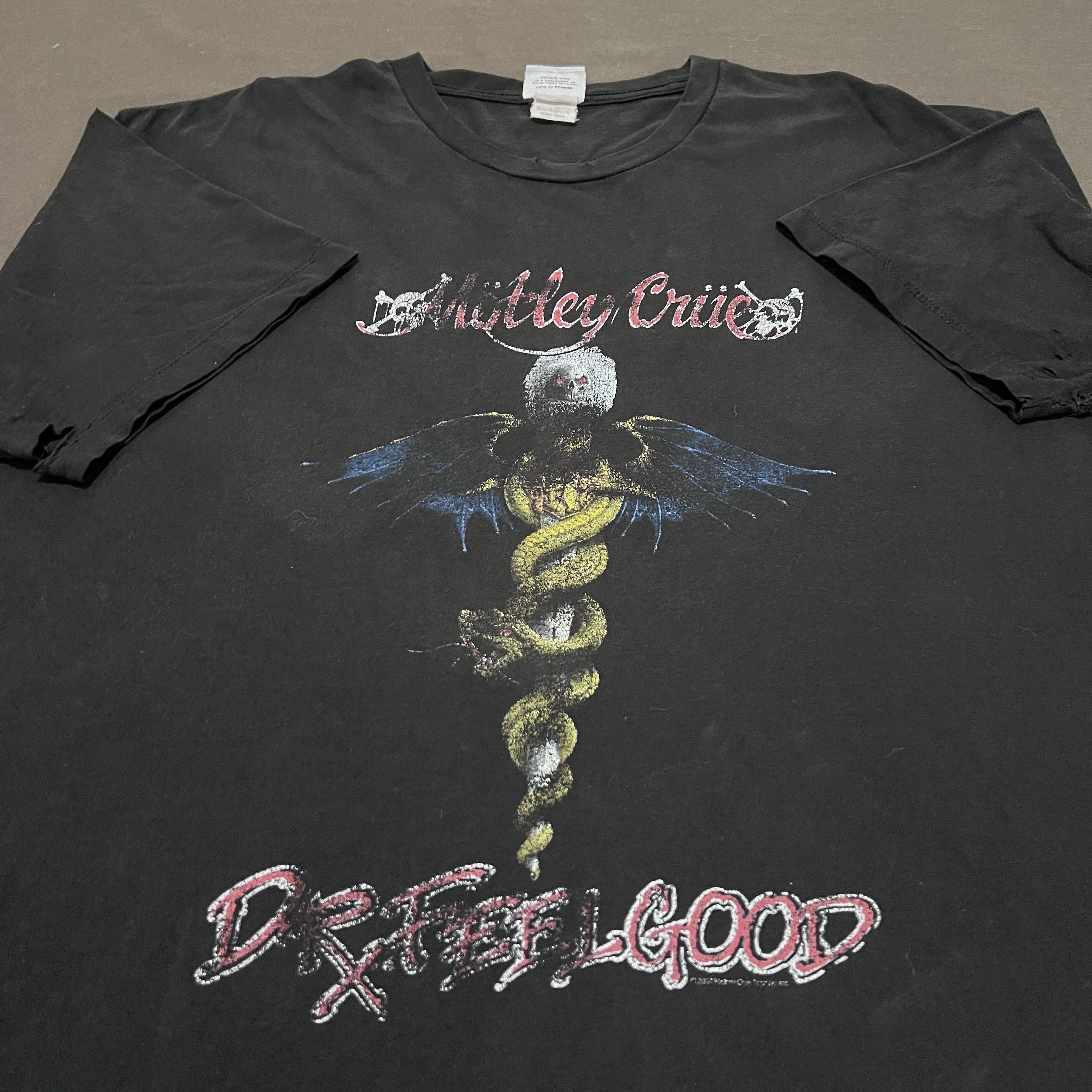 Band Tees × Vintage Vintage Y2K Motley Crue Tee 2XL Distressed Faded Thrashed Size US XXL / EU 58 / 5 - 1 Thumbnail