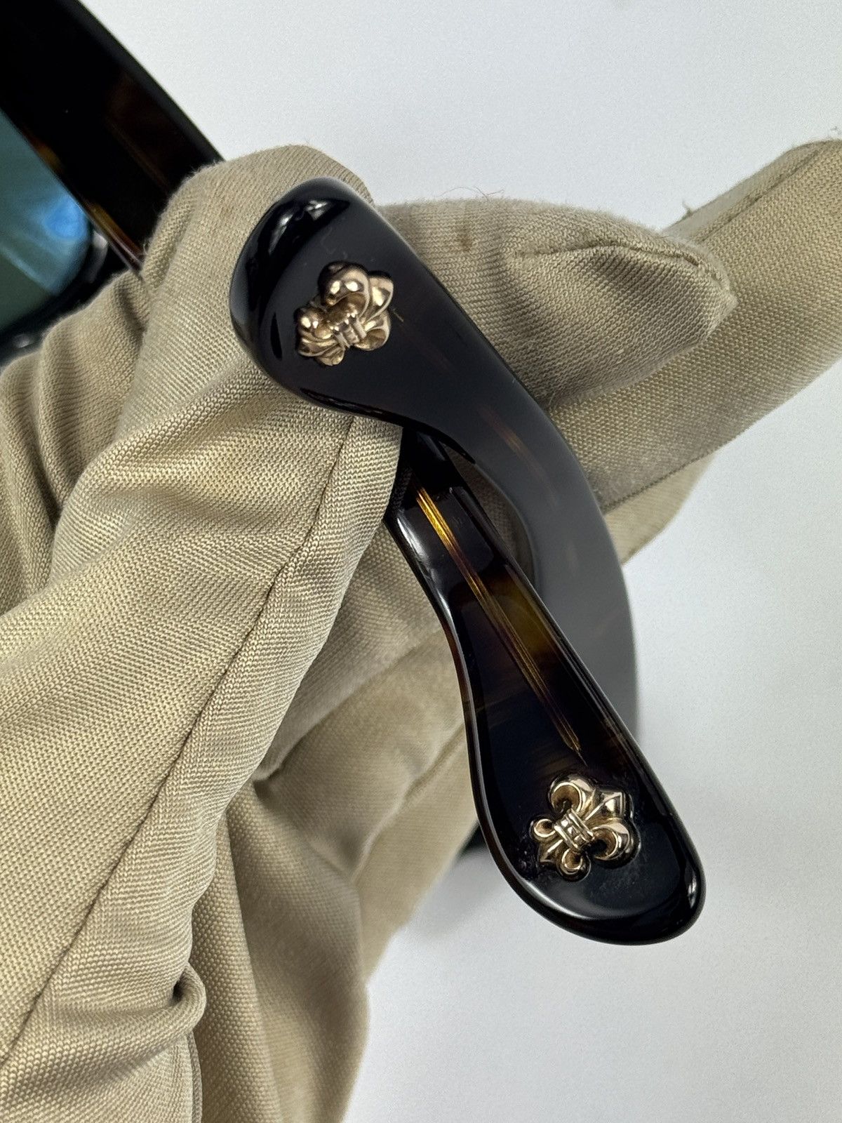 Chrome Hearts BLACK FRAME GOLD DETAILED STEEZIN SUNGLASSES Size ONE SIZE - 5 Thumbnail