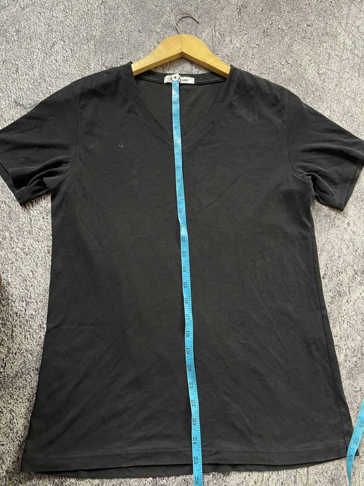 Helmut Lang Hulmut Lang vneck basic black tshirt Size US M / EU 48-50 / 2 - 7 Thumbnail
