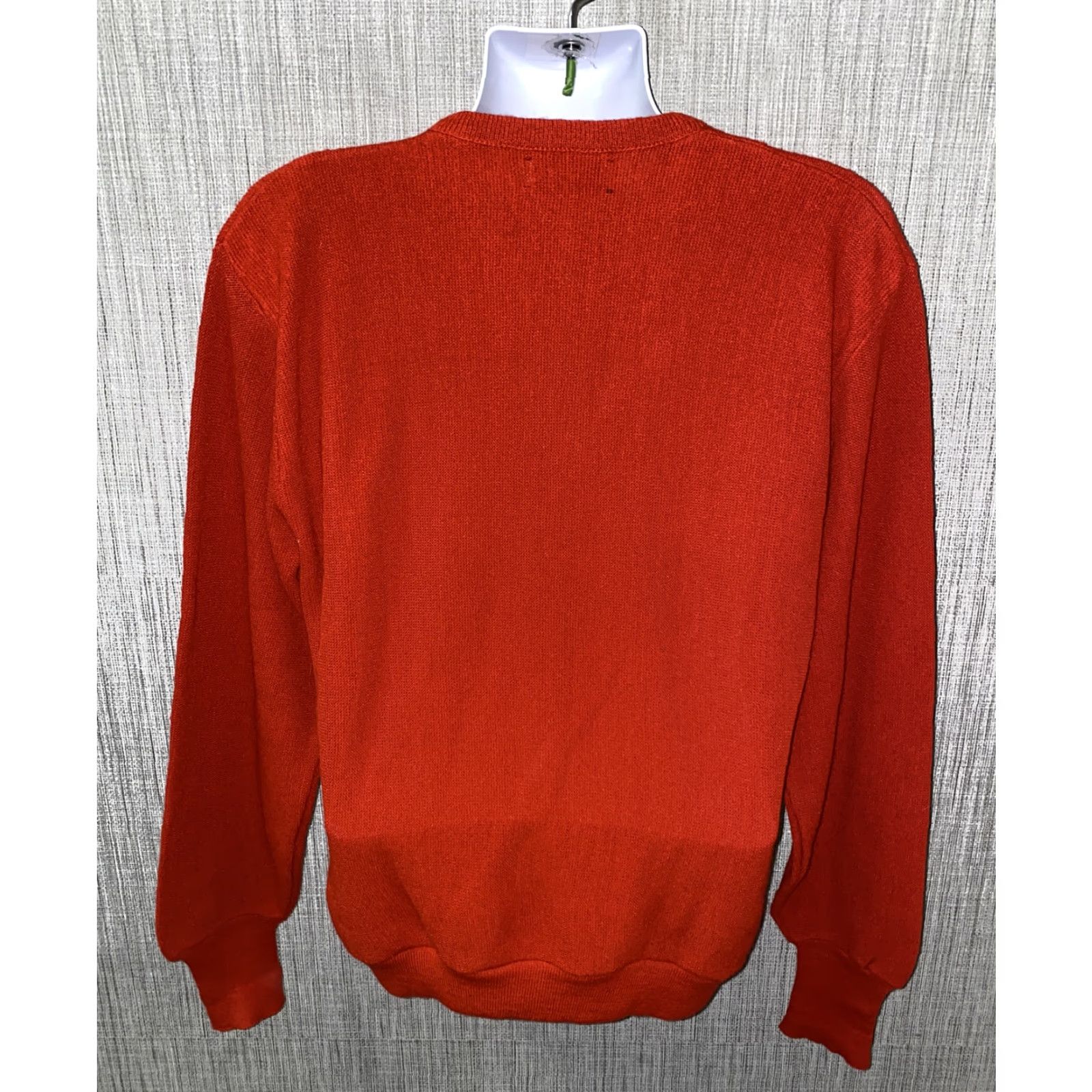 Jantzen Jantzen Mens Red USA Made V-Neck Sweater Size L OLD COURSE ST. ANDREWS Mens Sweater Red USA Made V-Neck Jantzen Size US L / EU 52-54 / 3 - 5 Thumbnail