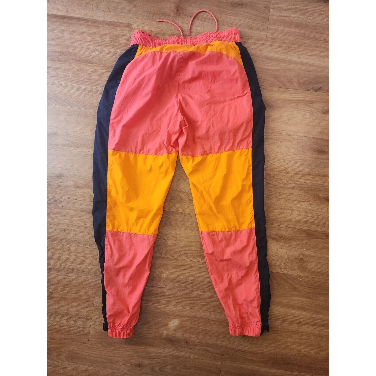Nike Nike NSW Sportswear Woven Pants Bright Ceramic Coral 1997 Size US 30 / EU 46 - 2 Thumbnail