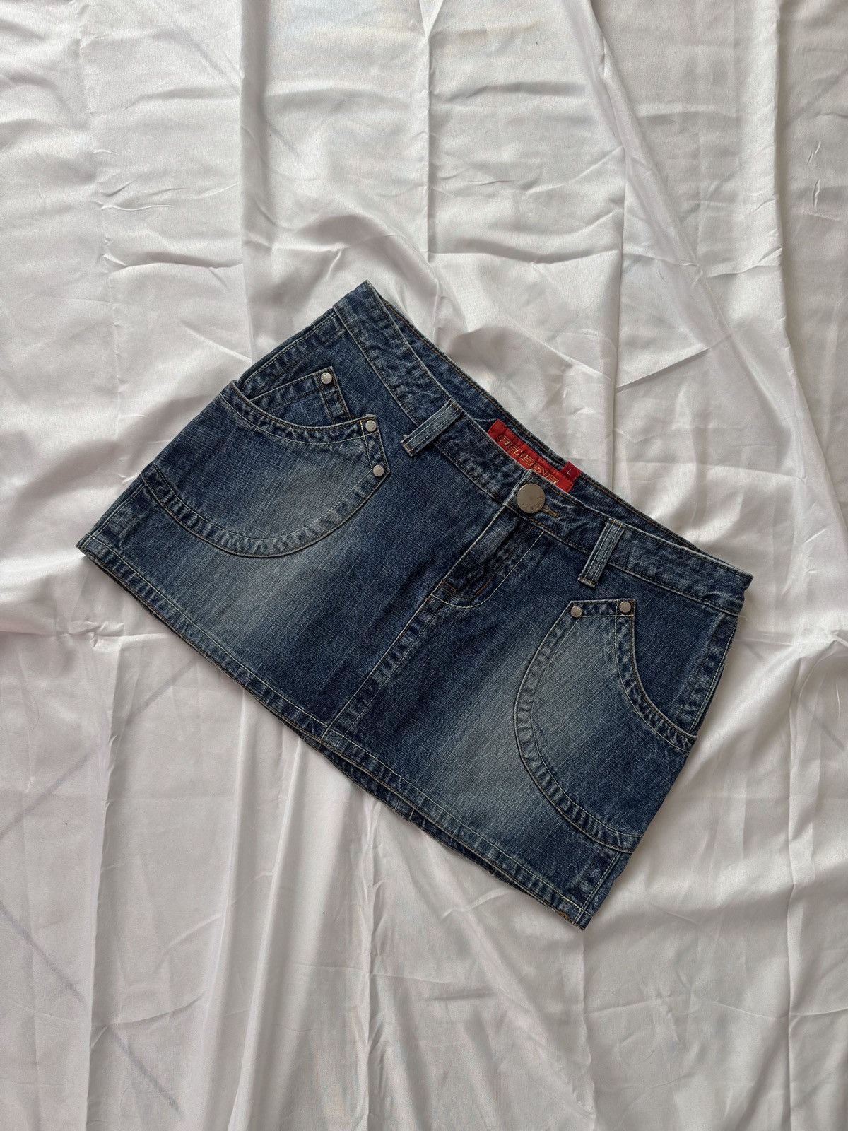 Hysteric Glamour 2000’s Fishbone Y2K Vintage Glam Washed Denim Mini Skirt Size 30" / US 8 / IT 44 - 4 Thumbnail