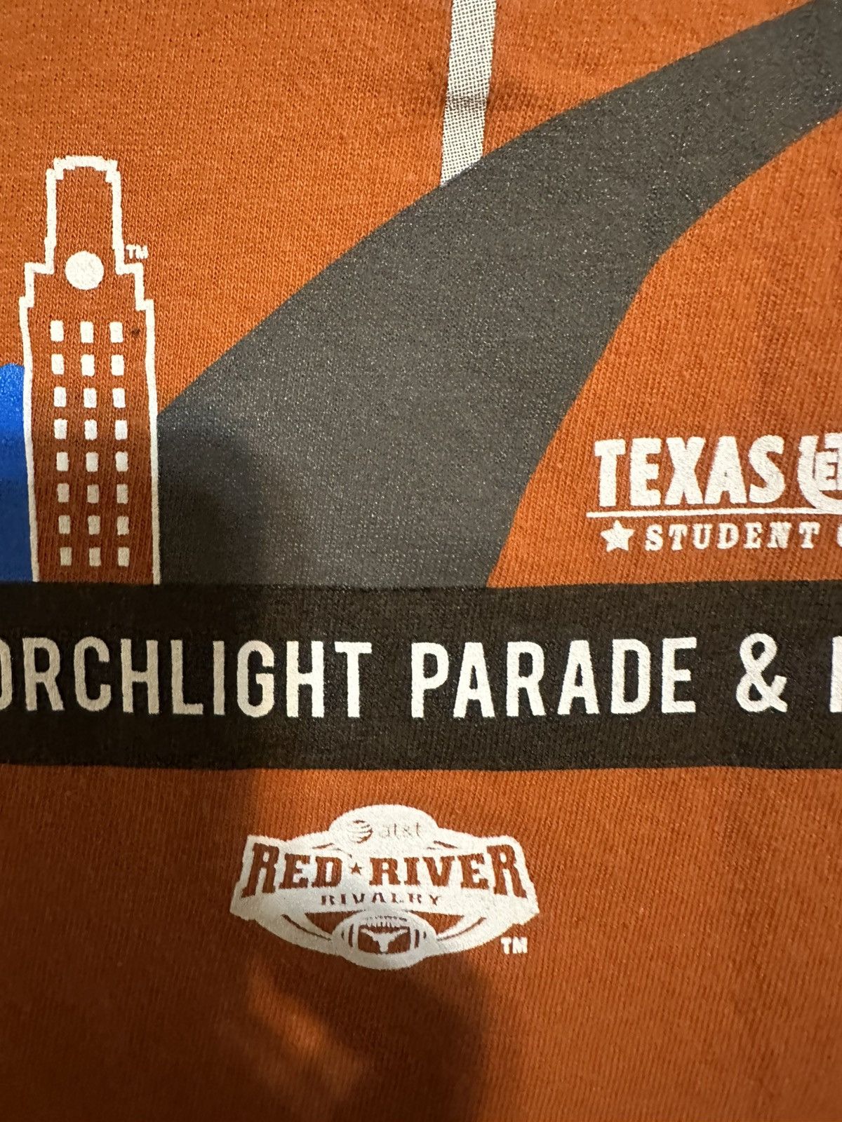 NCAA Vintage Texas Longhorns “red river” shirt 00s size medium Size US M / EU 48-50 / 2 - 8 Thumbnail