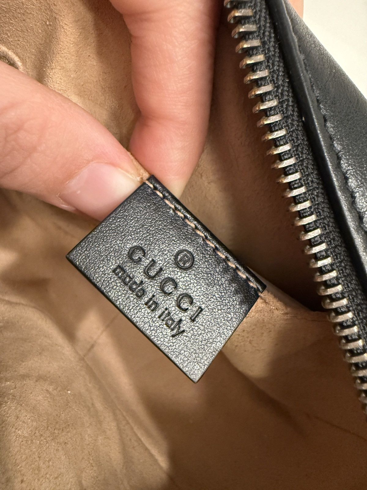 Gucci Mini Marmont Camera Bag Size ONE SIZE - 4 Thumbnail
