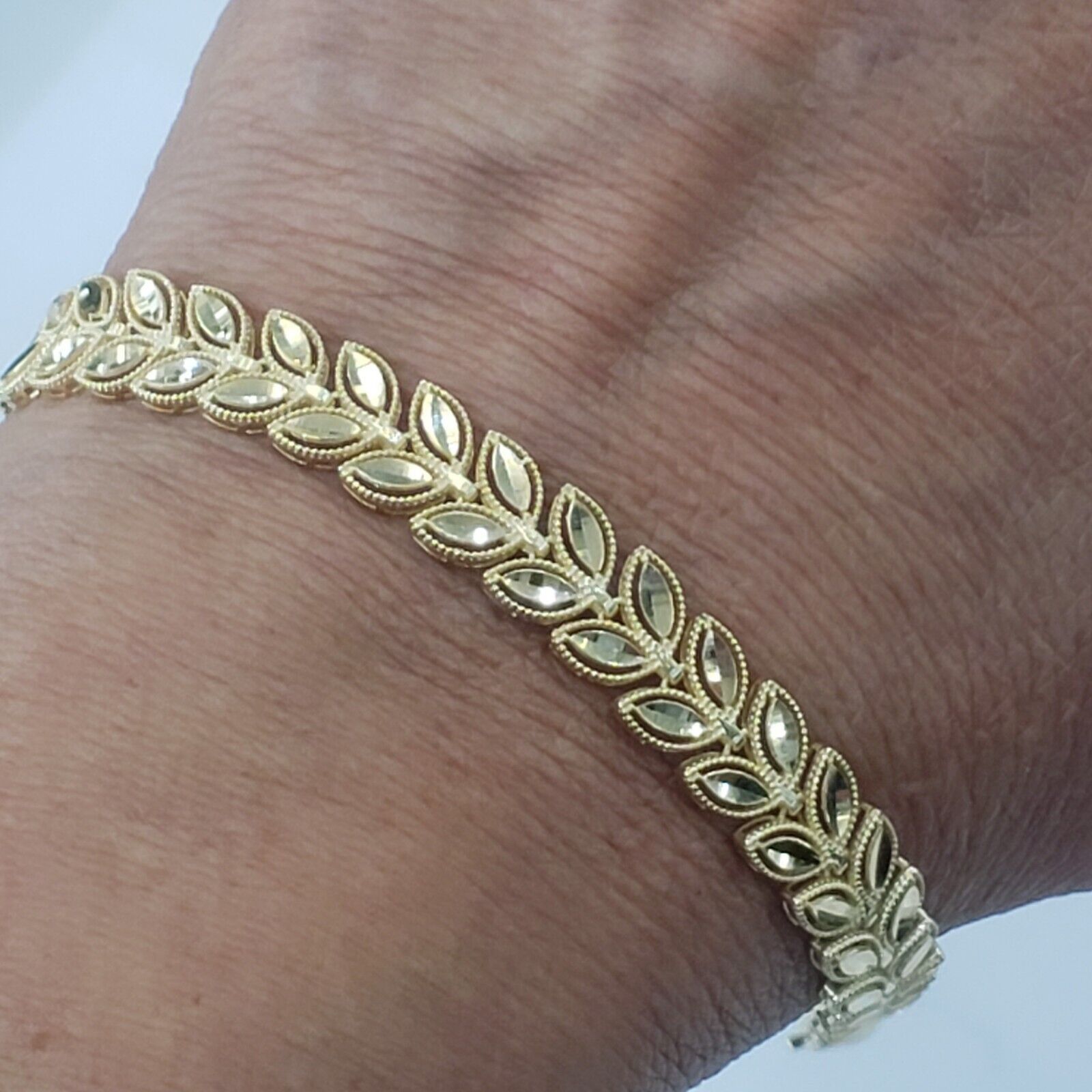 The Unbranded Brand real 14k gold bracelet adjustable Size ONE SIZE - 10 Thumbnail