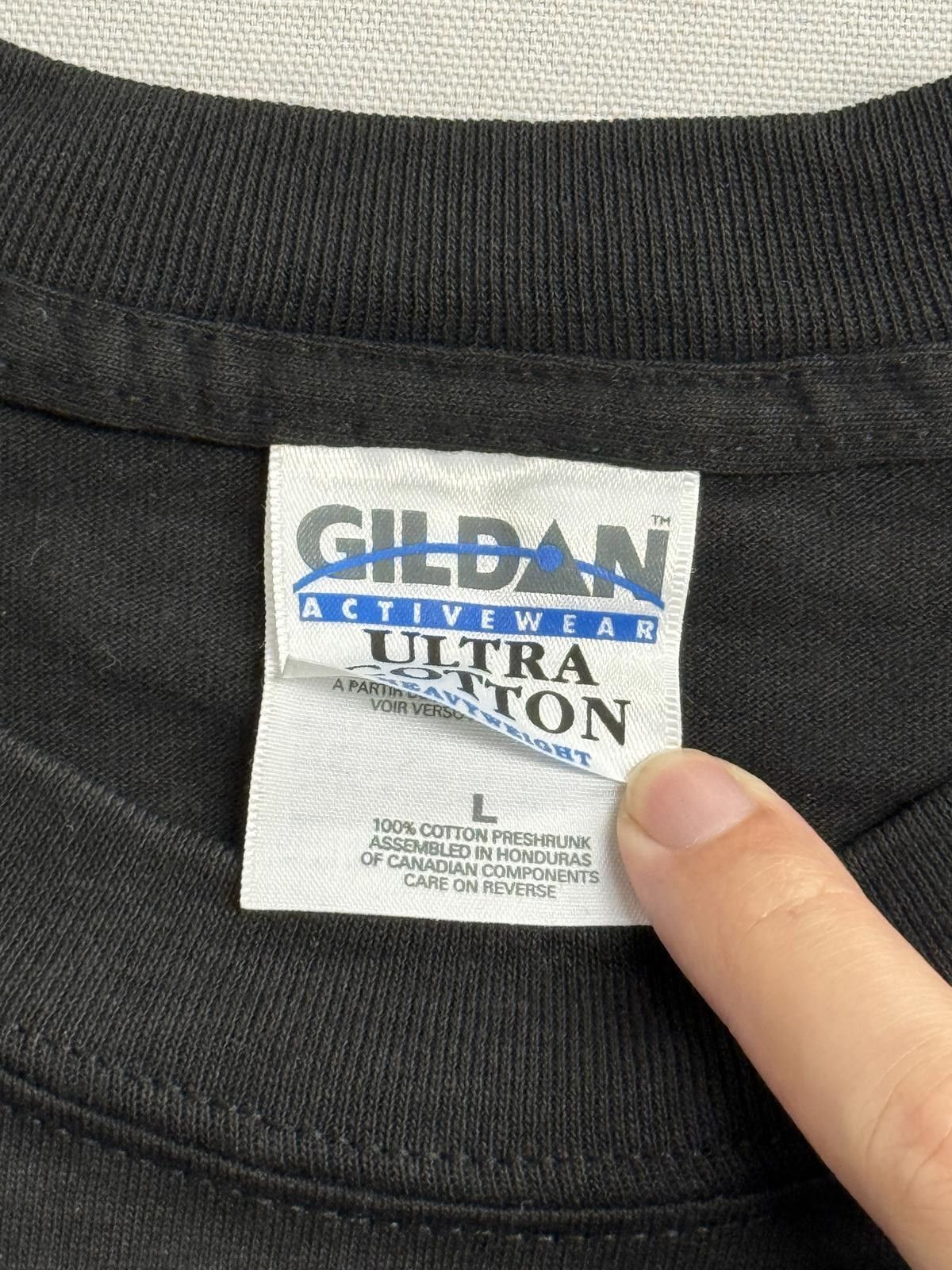 Gildan Vintage Martin Guitars T-shirt - 1998 America's Guitar Tee L Size US L / EU 52-54 / 3 - 3 Thumbnail