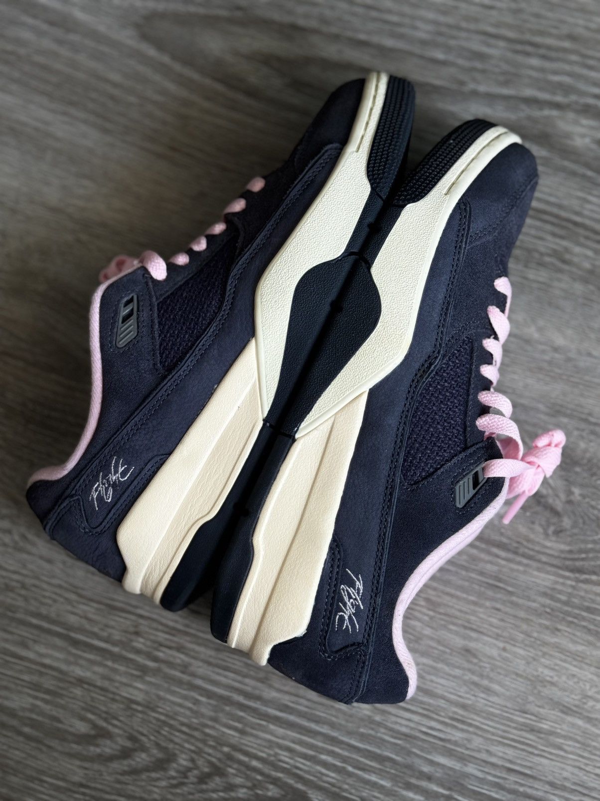 Jordan Brand Jordan Flight Court Neapolitan Black / Pink Size US 8 New Size US 8 / EU 41 - 10 Thumbnail