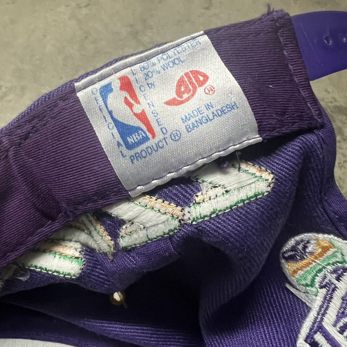 NBA × Vintage Vintage 90’s NBA Utah Jazz AID Embroidered Snapback Hat Size ONE SIZE - 6 Thumbnail