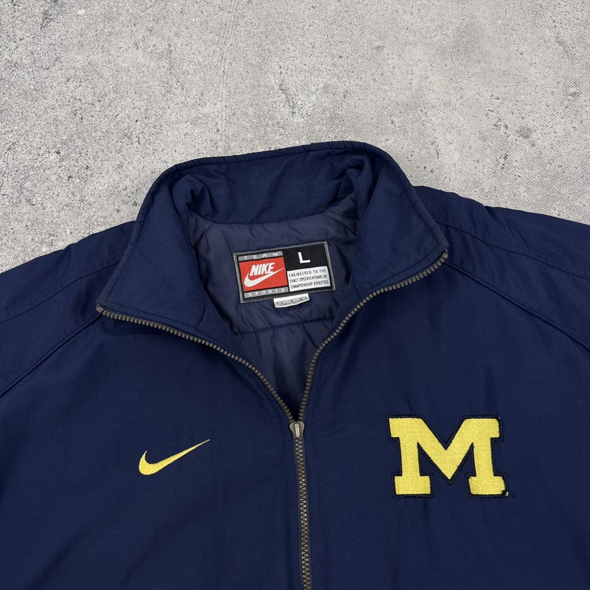 Nike × Vintage Vintage Nike Michigan Wolverines 90s Padded Jacket Size US L / EU 52-54 / 3 - 6 Thumbnail