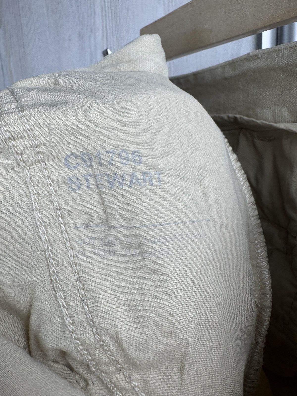 CLOSED Closed Stewart beige cropped chino pants Size 29" - 14 Thumbnail