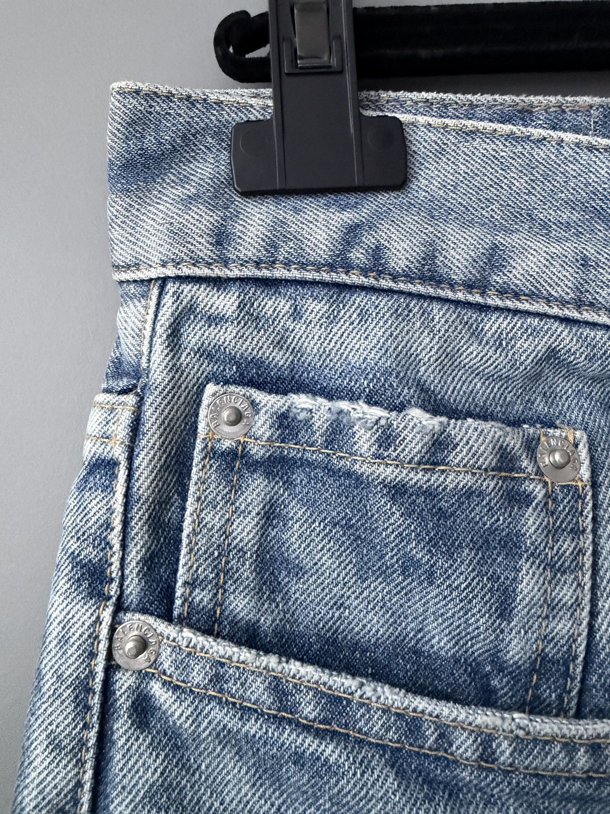 Balenciaga Belenciaga High-Rise Straight Blue Denim Pants Size US 27 - 4 Thumbnail