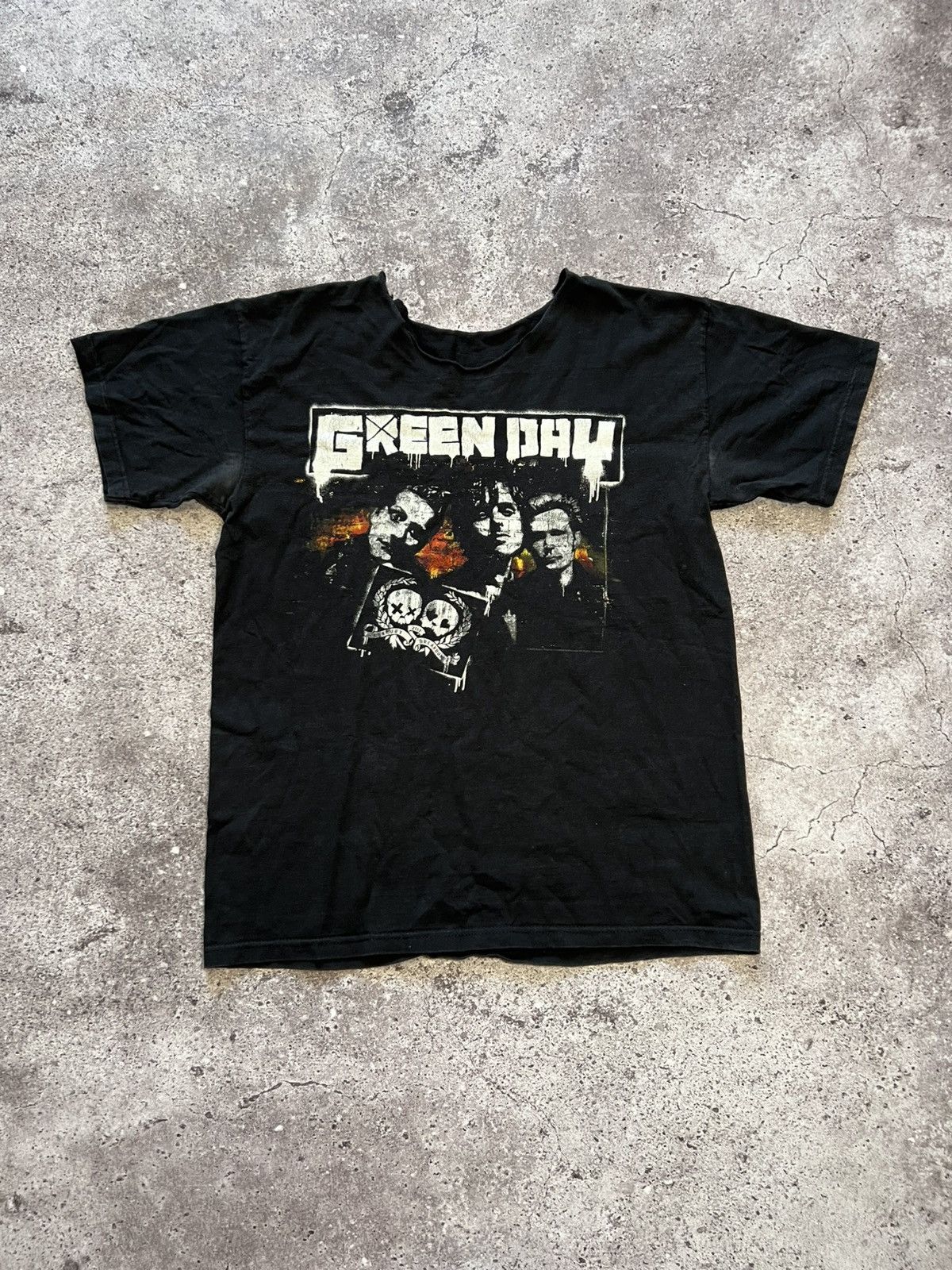 Band Tees × Vintage Vintage 2000s GREEN DAY TRASHED BAND TEE Size US M / EU 48-50 / 2 - 1 Thumbnail