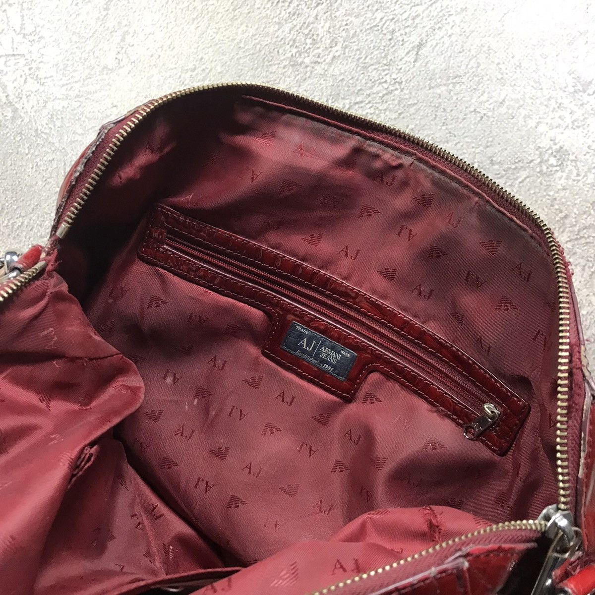 Vintage Vintage Y2K Glossy Patent Handbag Japanese Archive Streetwea Size ONE SIZE - 6 Thumbnail