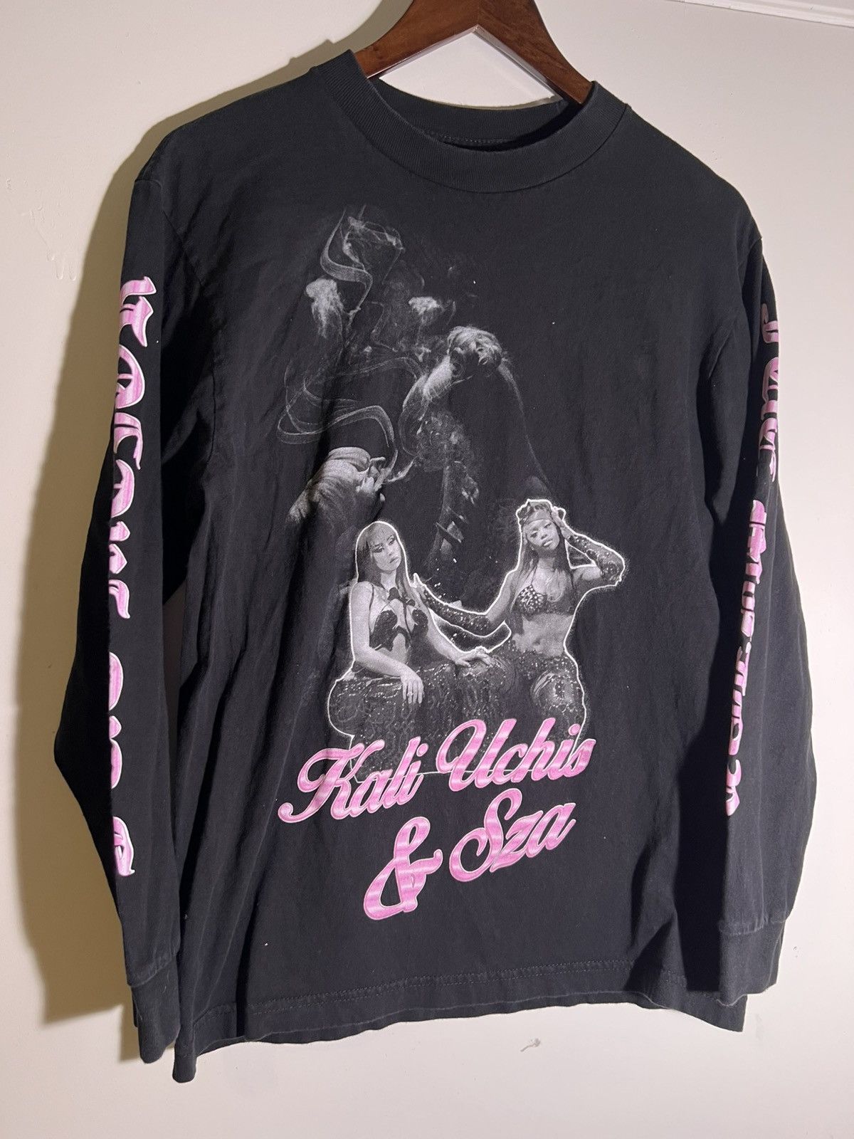 Vintage Kali Uchis & Sza Fue Mejor Streetwear Retro R&B Music Shirt Size US S / EU 44-46 / 1 - 1 Thumbnail