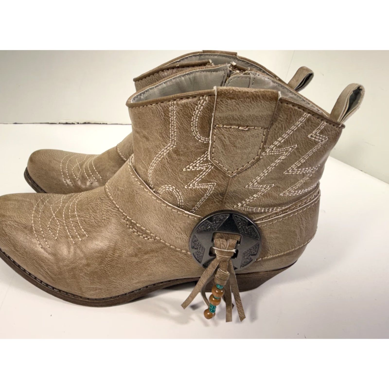 Vintage Big Buddha Western Ankle Bootie Womens 8M Brown Cowgirl Beaded Tassel Embroidered Details Size US 8 / IT 38 - 3 Thumbnail
