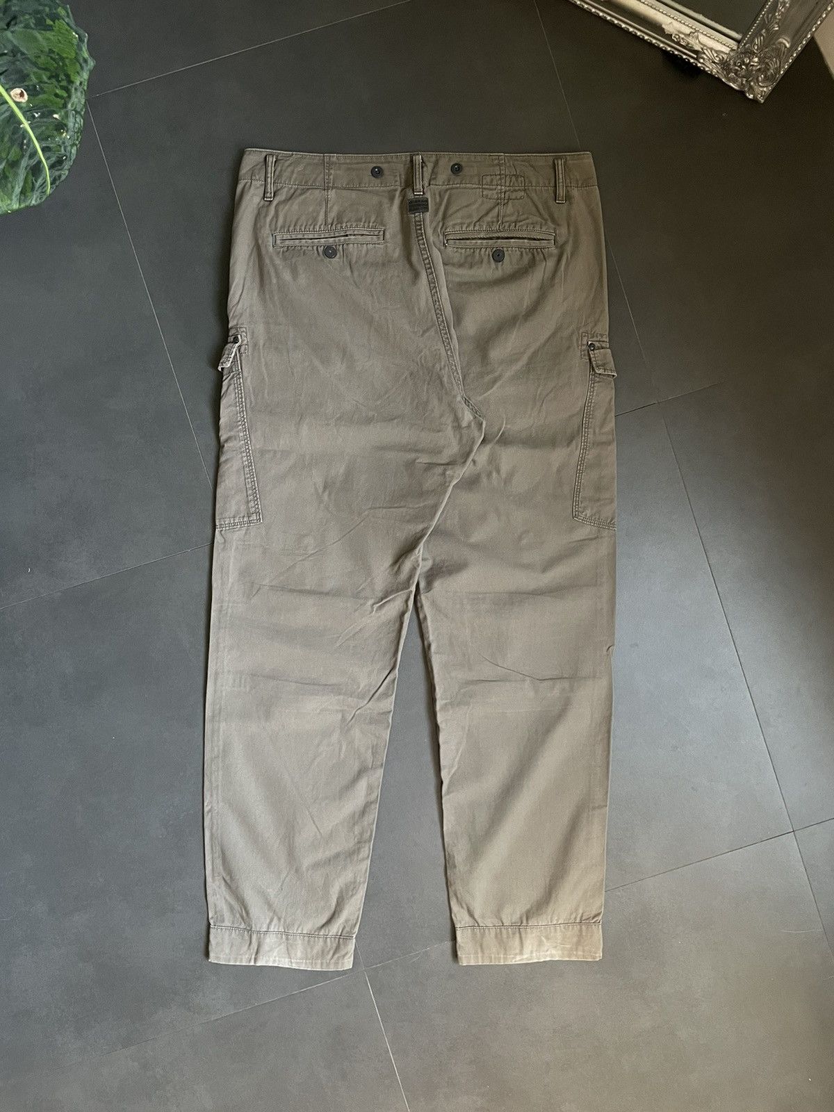 20471120 × G-Star × Vintage G-Star Raw Faded Flared Cargo Work Pants Y2K Carhartt style Size US 33 - 2 Thumbnail